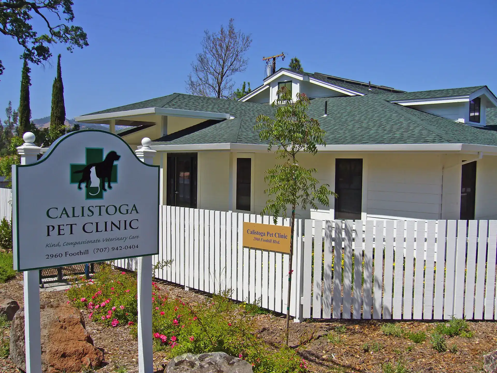 Calistoga Pet Clinic building